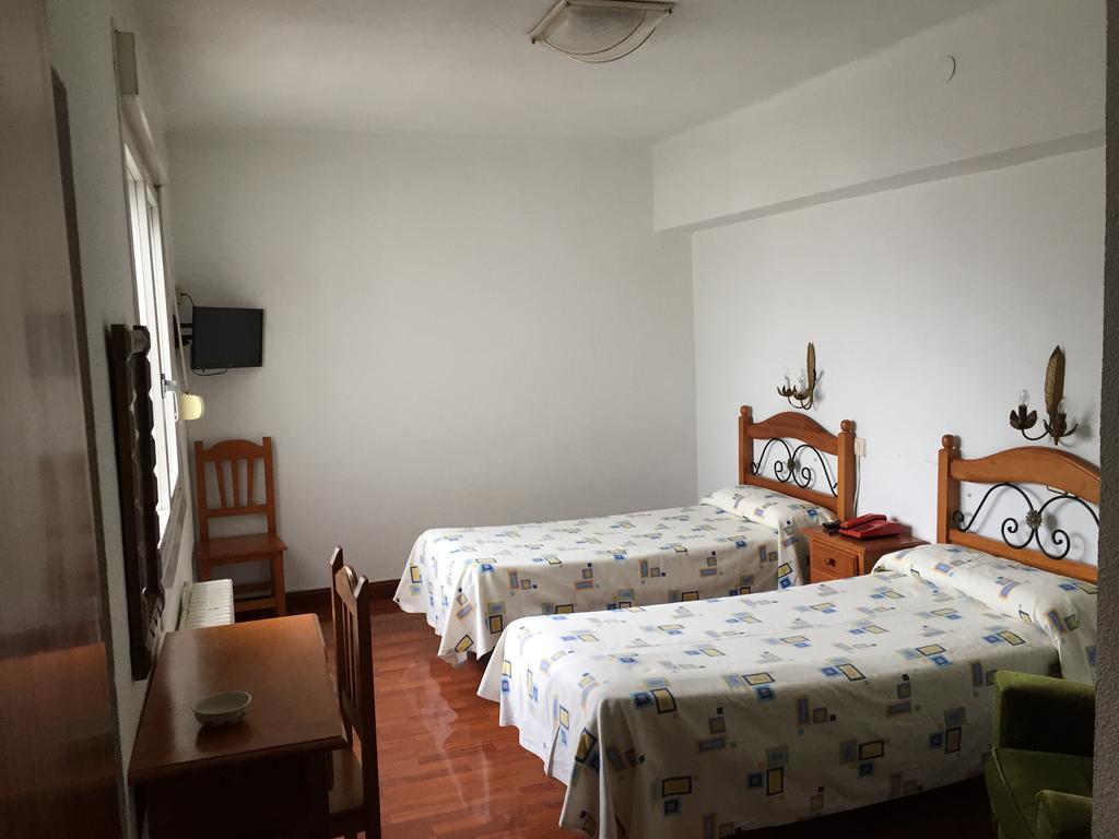 Hostal Pancorbo Buitenkant foto