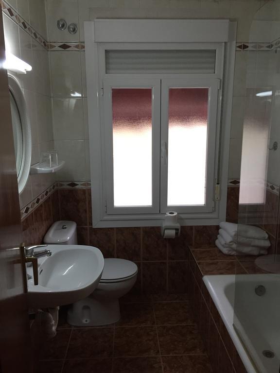 Hostal Pancorbo Buitenkant foto