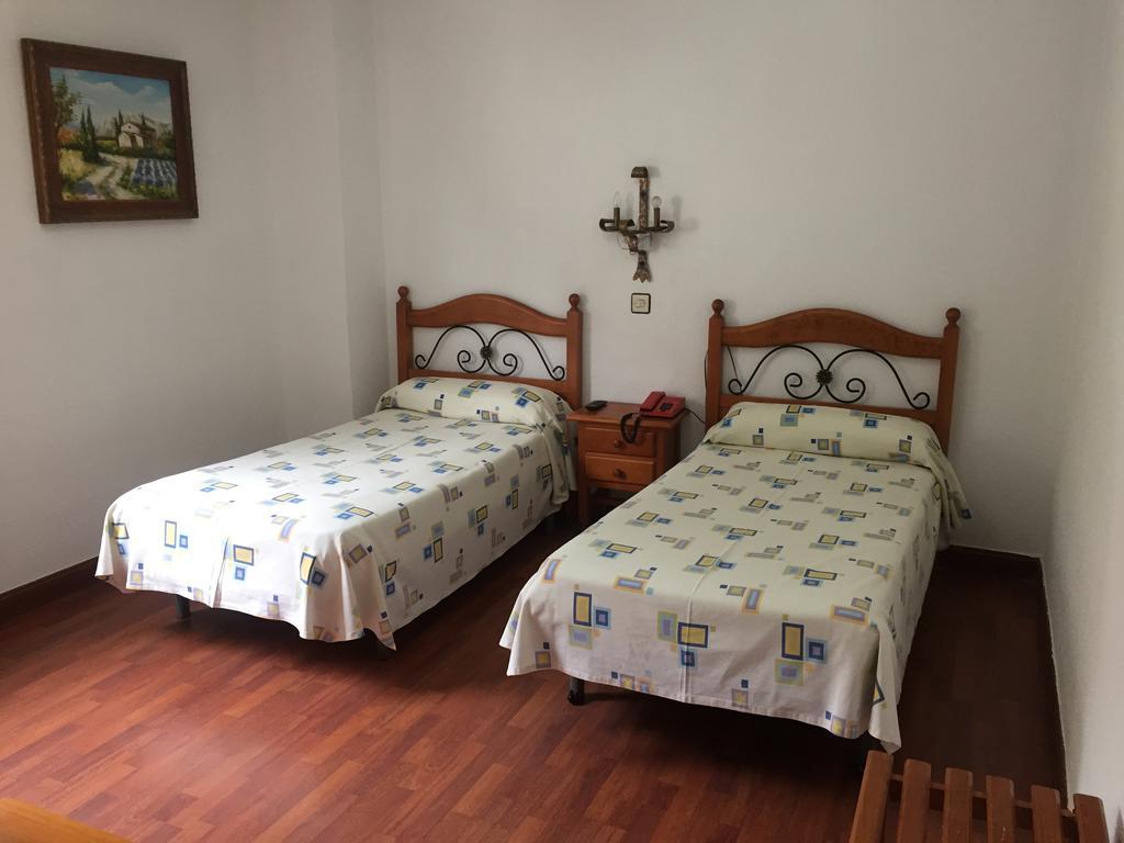 Hostal Pancorbo Buitenkant foto