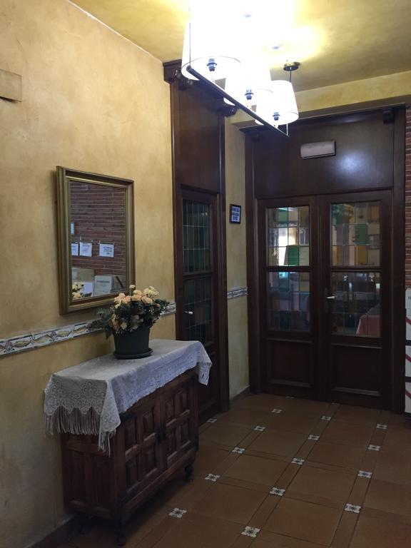 Hostal Pancorbo Buitenkant foto